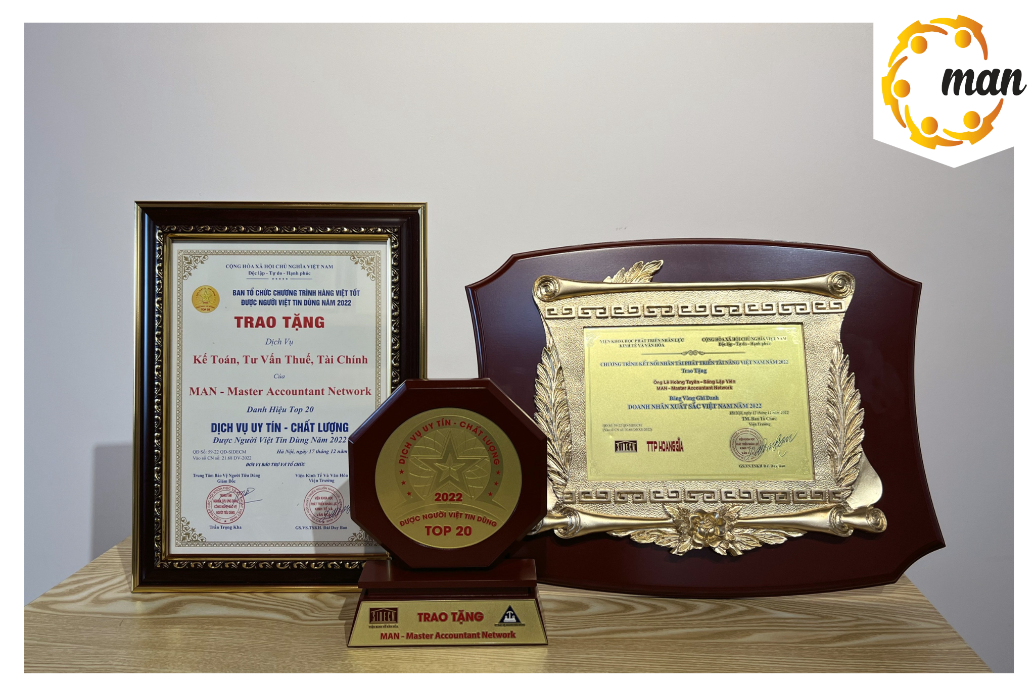MAN – Master Accountant Network bất ngờ khi nhận được giải thưởng dịch vụ chất lượng và doanh nhân trí thức 2022